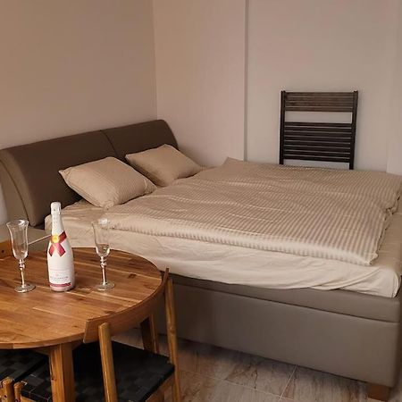 Luxusni Apartman Nedaleko Centra Praga Exterior foto