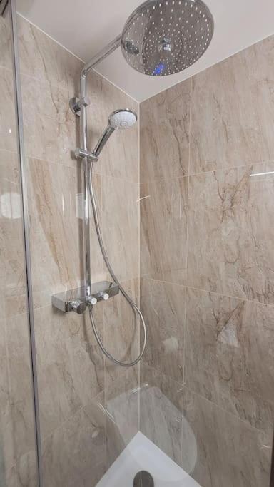 Luxusni Apartman Nedaleko Centra Praga Exterior foto