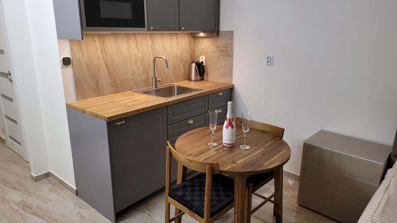 Luxusni Apartman Nedaleko Centra Praga Exterior foto